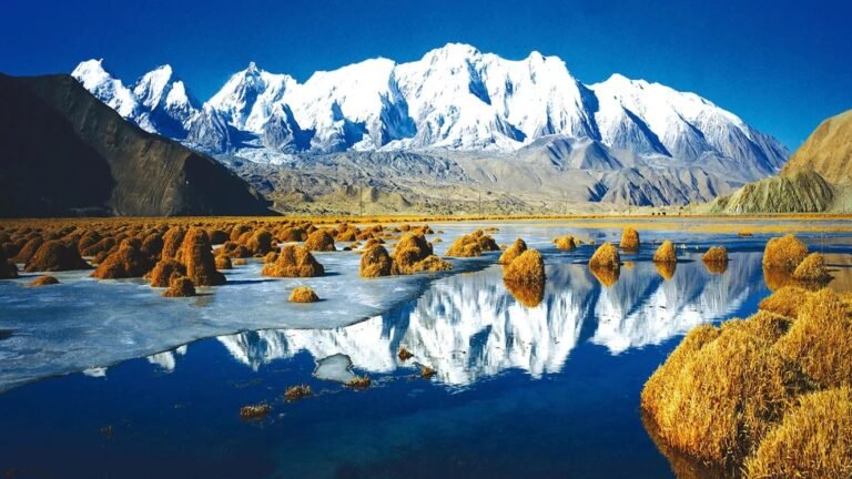 Where to travel in China in October