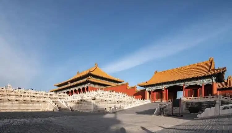 When is best time to travel to China